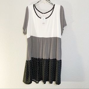 Emerald Black and White Dress